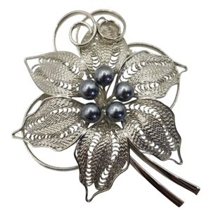 Vintage Silvertone Wirework Flower Brooch Pin Faux Pearls Gray Large Estate